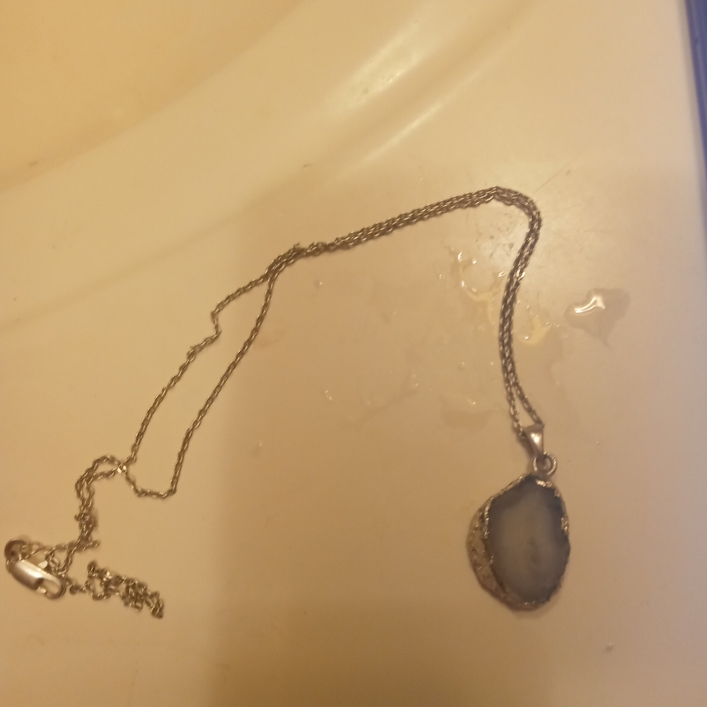 Blue Oco Geode Necklace - Picture 3 of 3